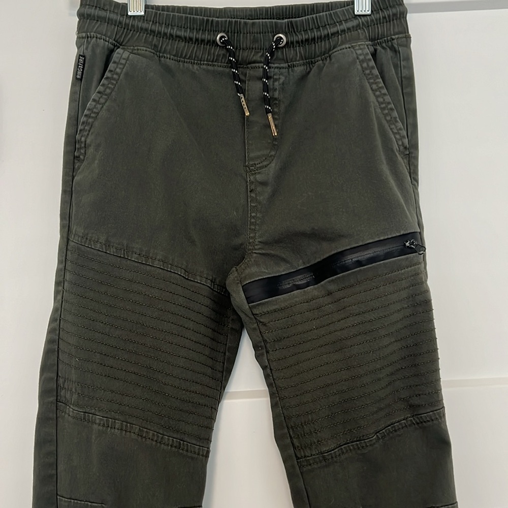 RING OF FIRE COTTON JOGGERS. SIZE M. OLIVE